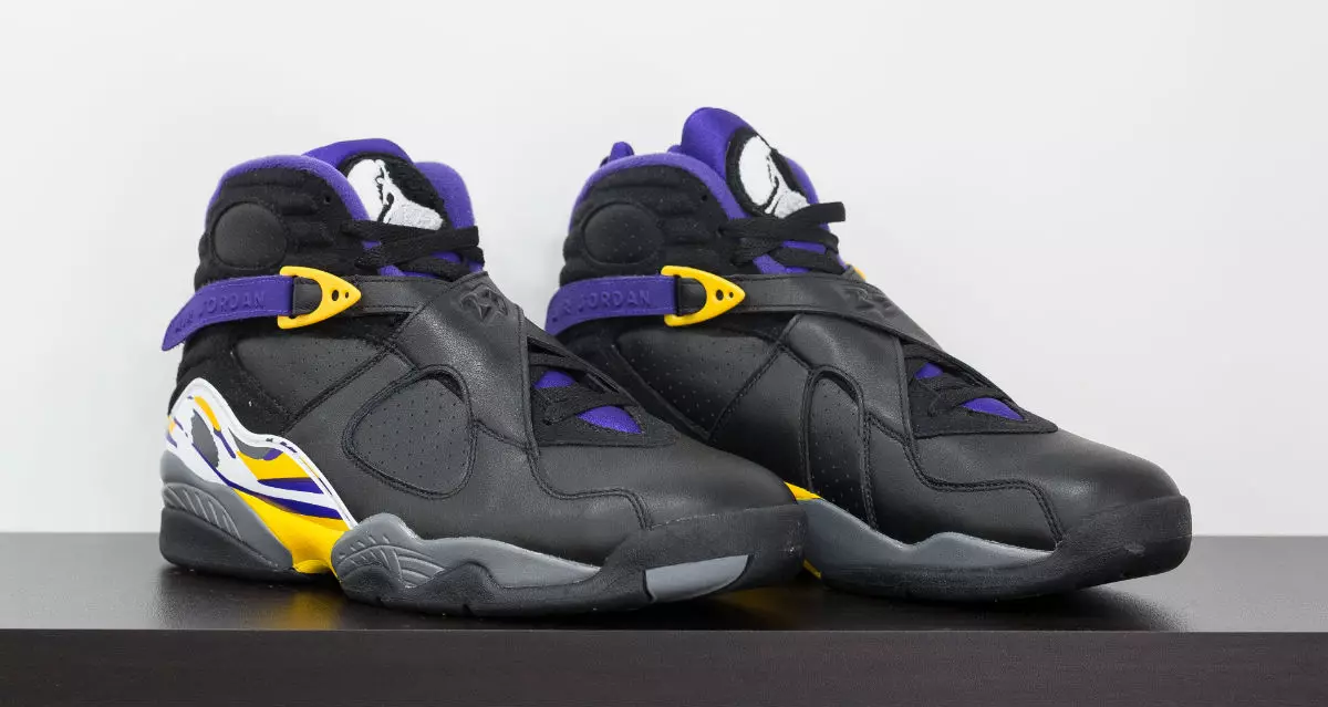 Air Jordan 8 Коби Лейкерс қара түсті