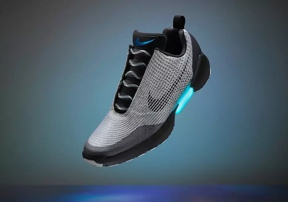 Nike HyperAdapt 1.0 ဖြန့်ချိမည့်ရက်စွဲကို ဘယ်လိုဝယ်မလဲ။