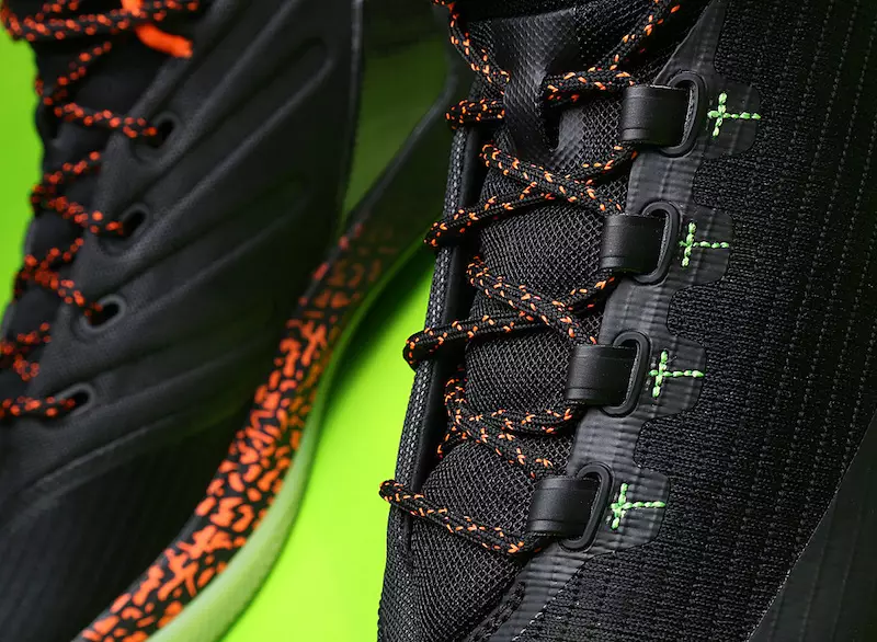 Under Armour Curry 3 ilumina o Halloween