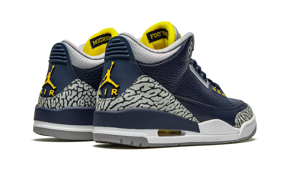 Air Jordan 3 Мичиган