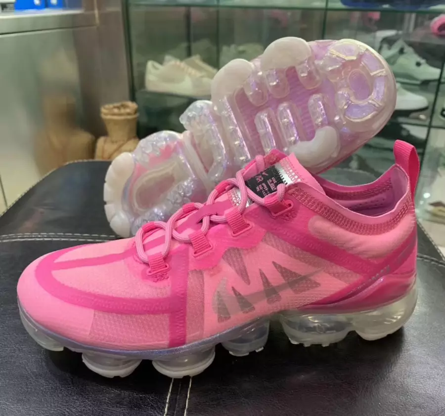 Nike Air VaporMax 2019 roosa AR6632-600 väljalaskekuupäev