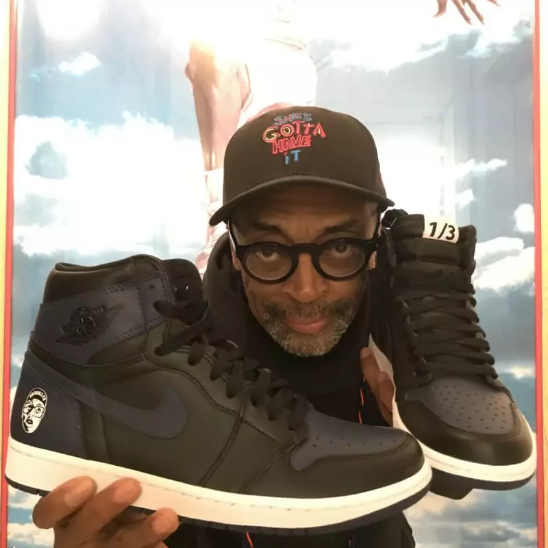 Serangan Cepat Spike Lee Air Jordan 1 Dia Harus Memilikinya