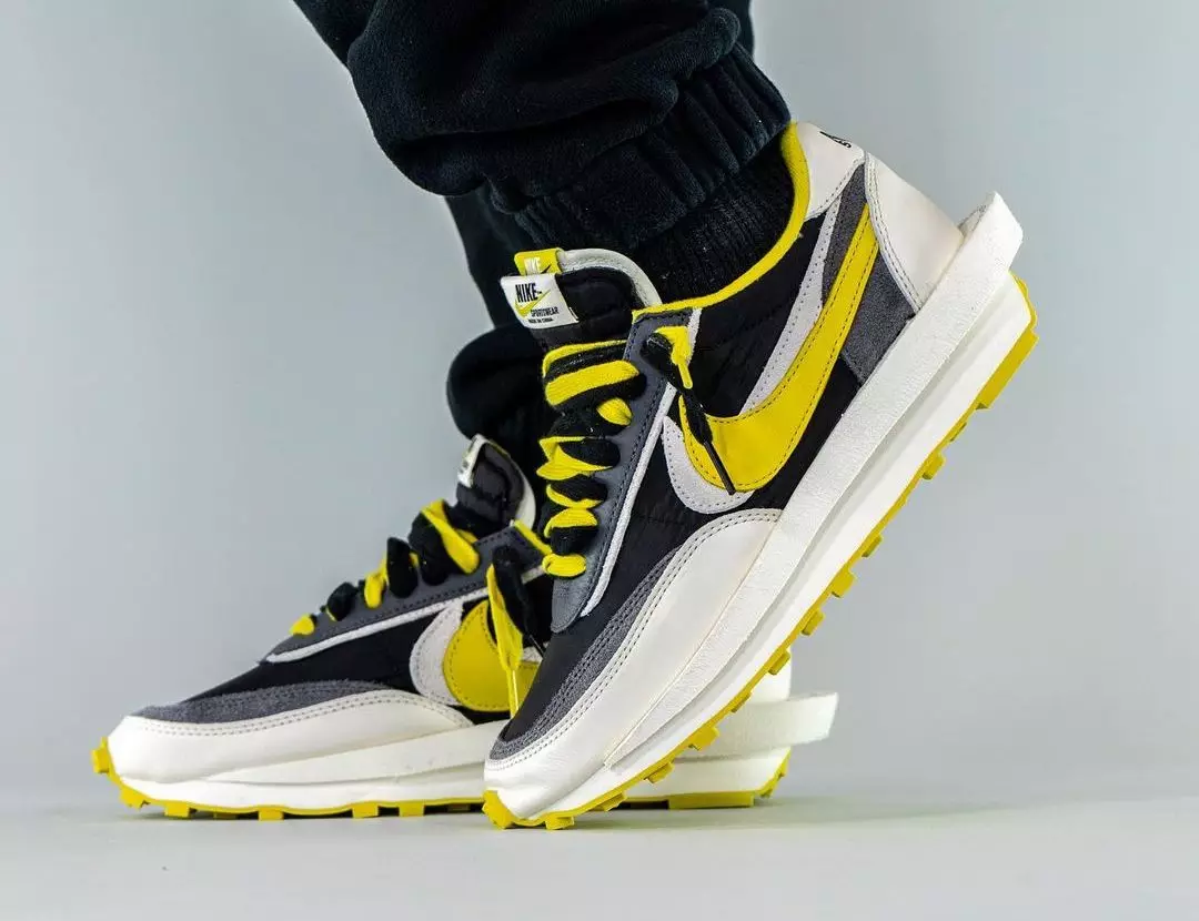 Прикриен Sacai Nike LDWaffle Bright Citron DJ4877-001 On-Feet