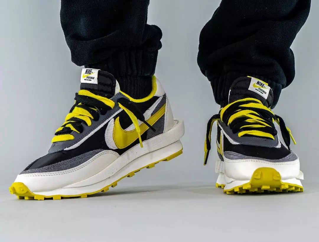 လျှို့ဝှက်ဝှက် Sacai Nike LDWaffle Bright Citron DJ4877-001 On-Feet