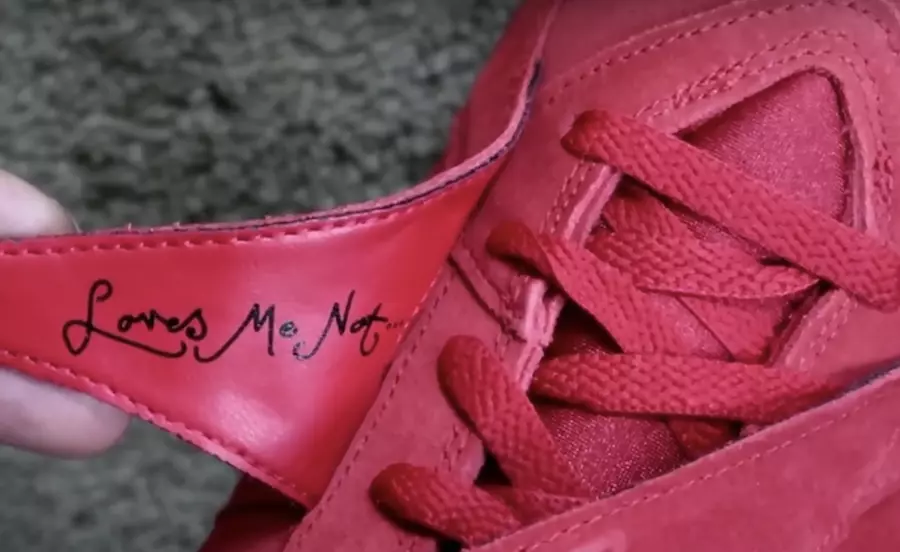 Air Jordan 8 WMNS Valentines Day Red Love Me Not