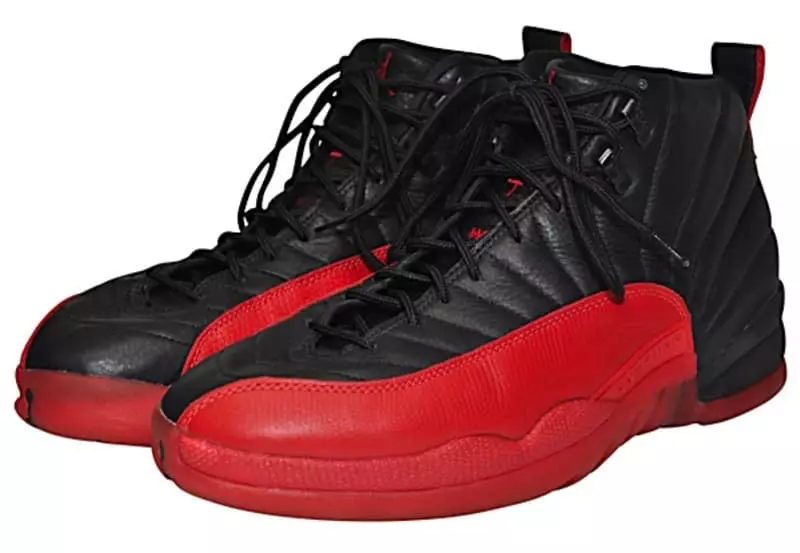 თქვენ შეგიძლიათ ფლობდეთ Michael Jordan's Game Worn Air Jordan 12s 1997 წლიდან