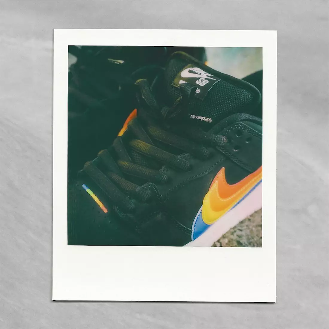 Polaroid Nike SB Dunk Data e ulët e publikimit