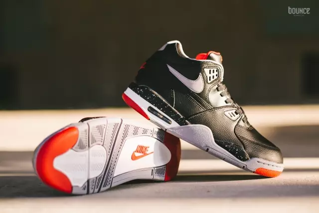 Penerbangan 89 Nike Air dibesarkan