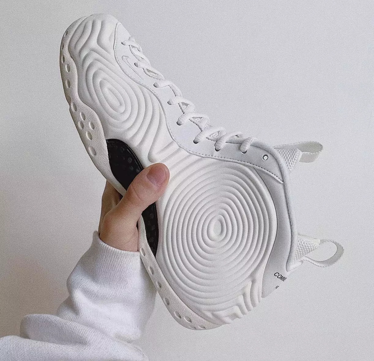 CDG Nike Air Foamposite One White Data di rilascio