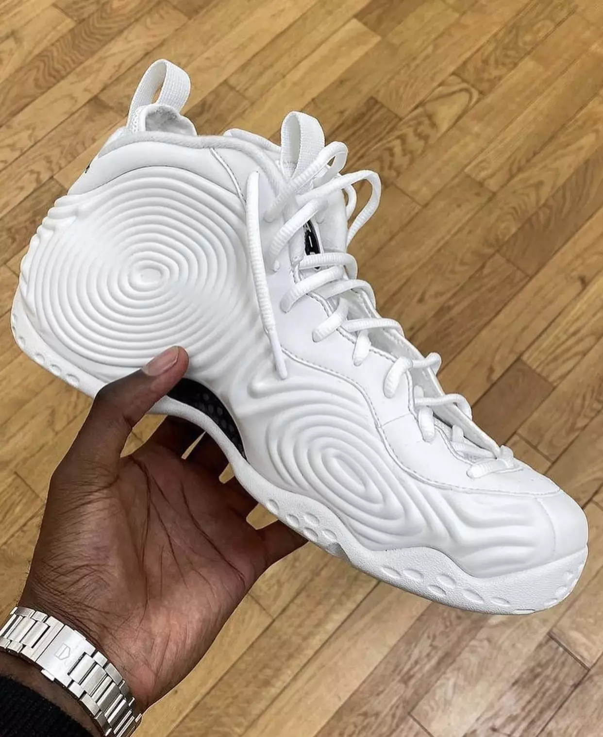 CDG Comme des Garcons Nike Air Foamposite One White väljalaskekuupäev