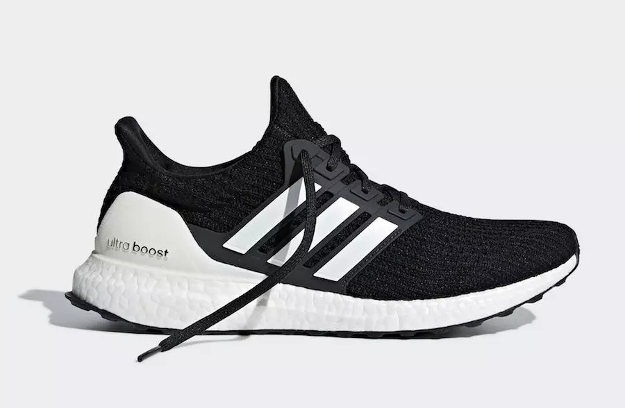 أديداس تضيف حذاء Ultra Boost 4.0 باللون الأسود إلى منتجاتهم