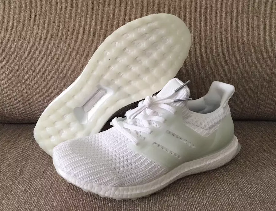 Glow adidas Ultra Boost 4.0