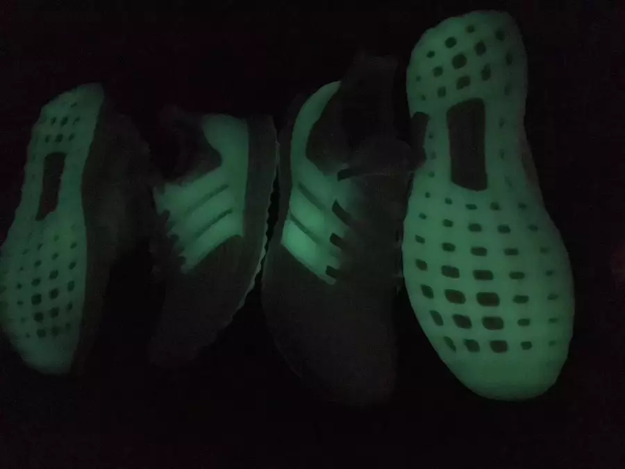 Glow adidas Ultra Boost 4.0