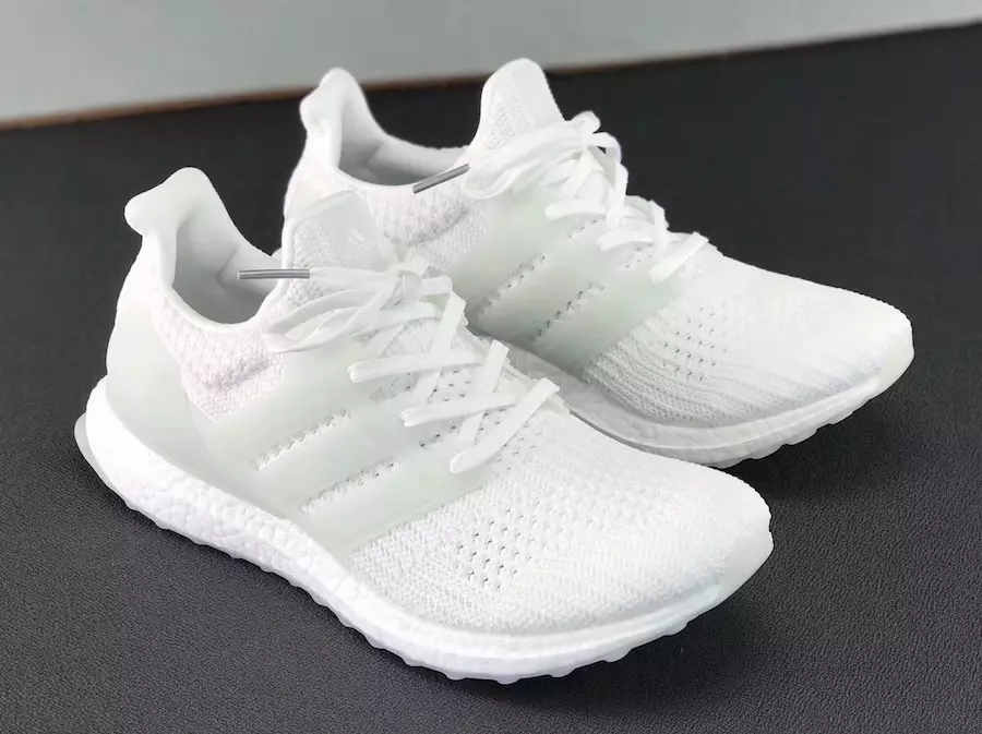 Светящиеся в темноте adidas Ultra Boost 4.0