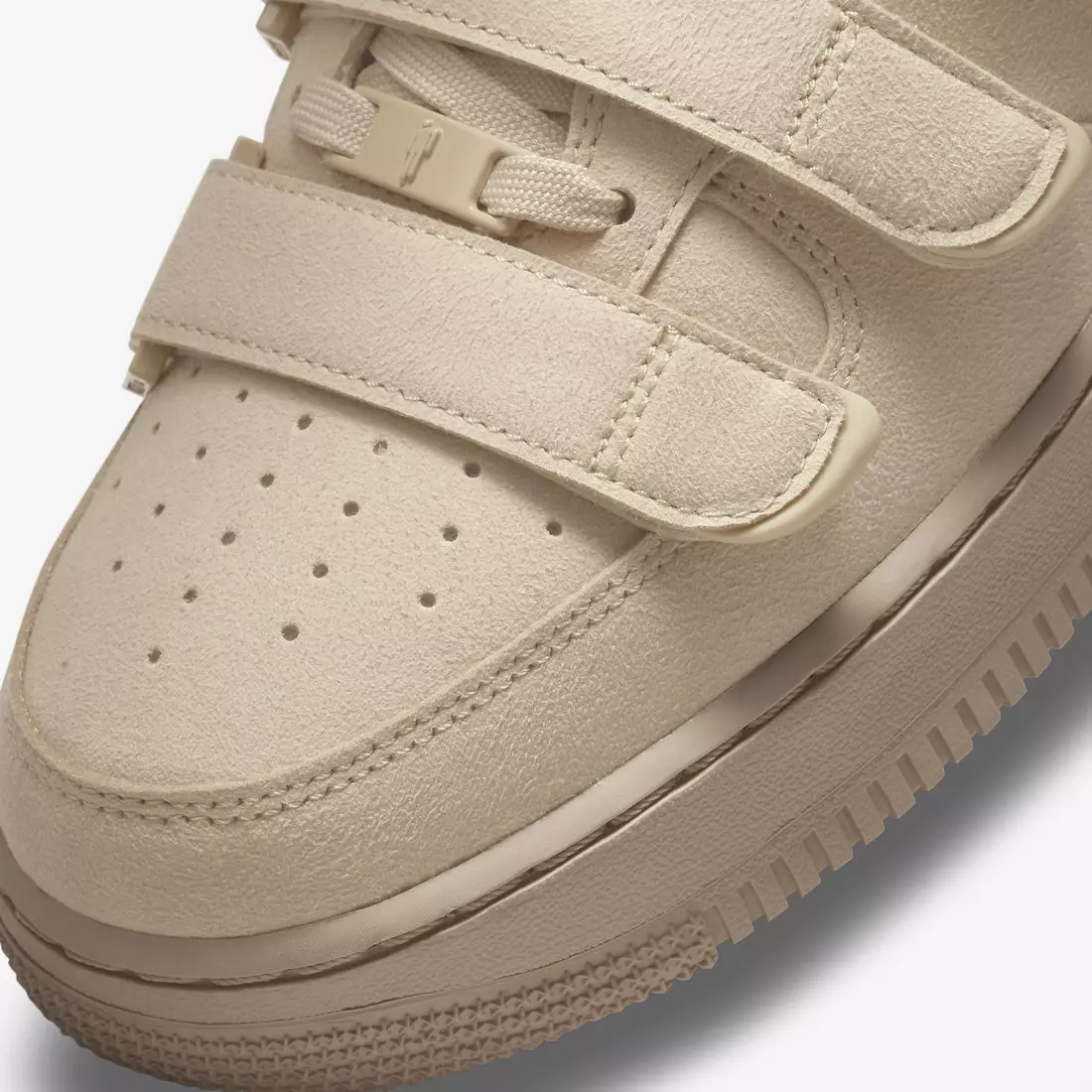 Billie Eilish Nike Air Force 1 High DM7926-200 julkaisupäivä