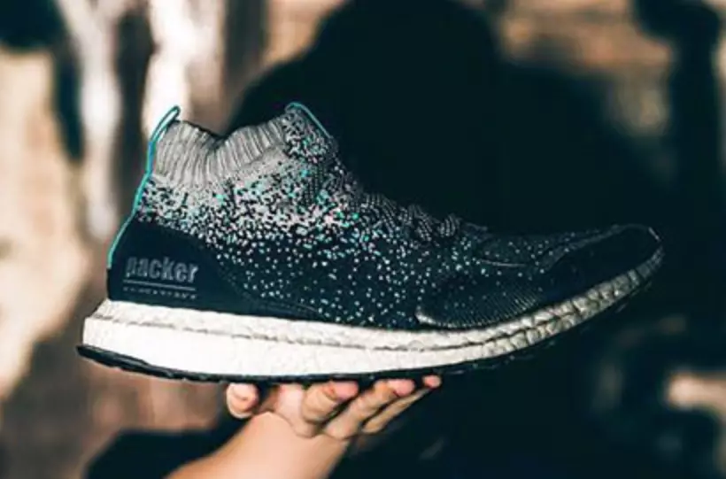 Packer Chaussures Solebox adidas Ultra Boost Mid