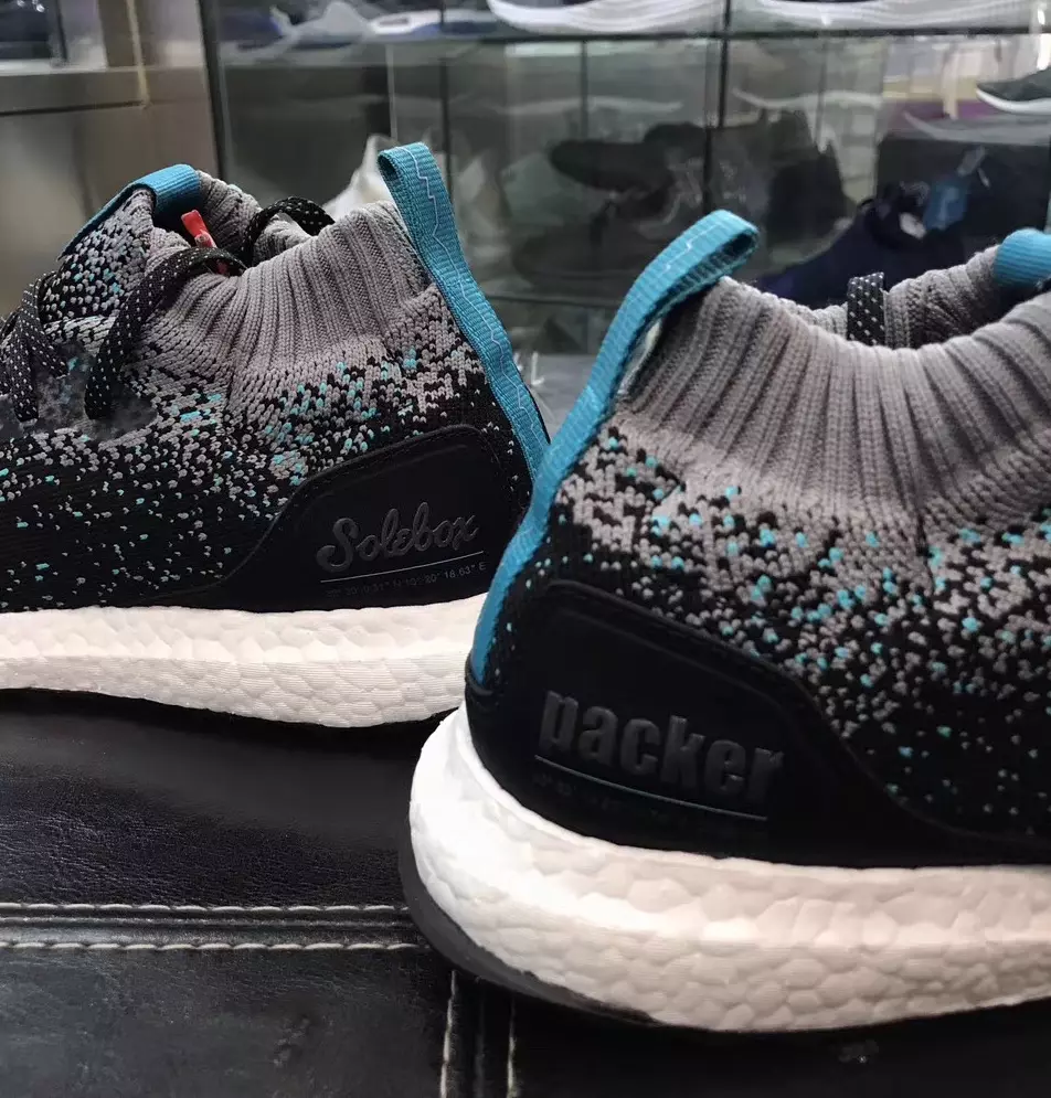 Пойафзолҳои Packer Solebox adidas Ultra Boost Mid