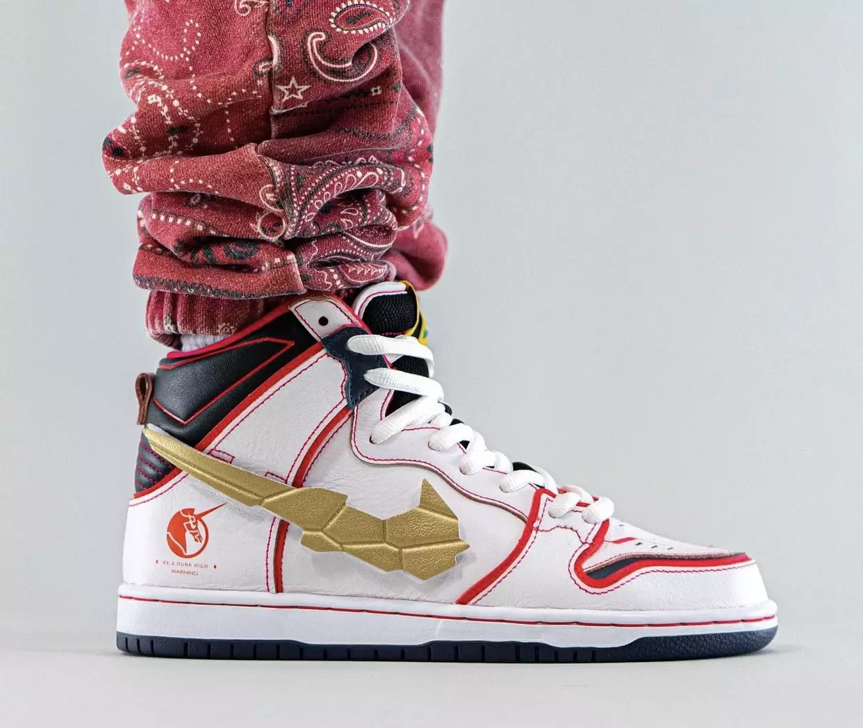 Gundam Nike SB Dunk High DH7717-100 გამოშვების თარიღი