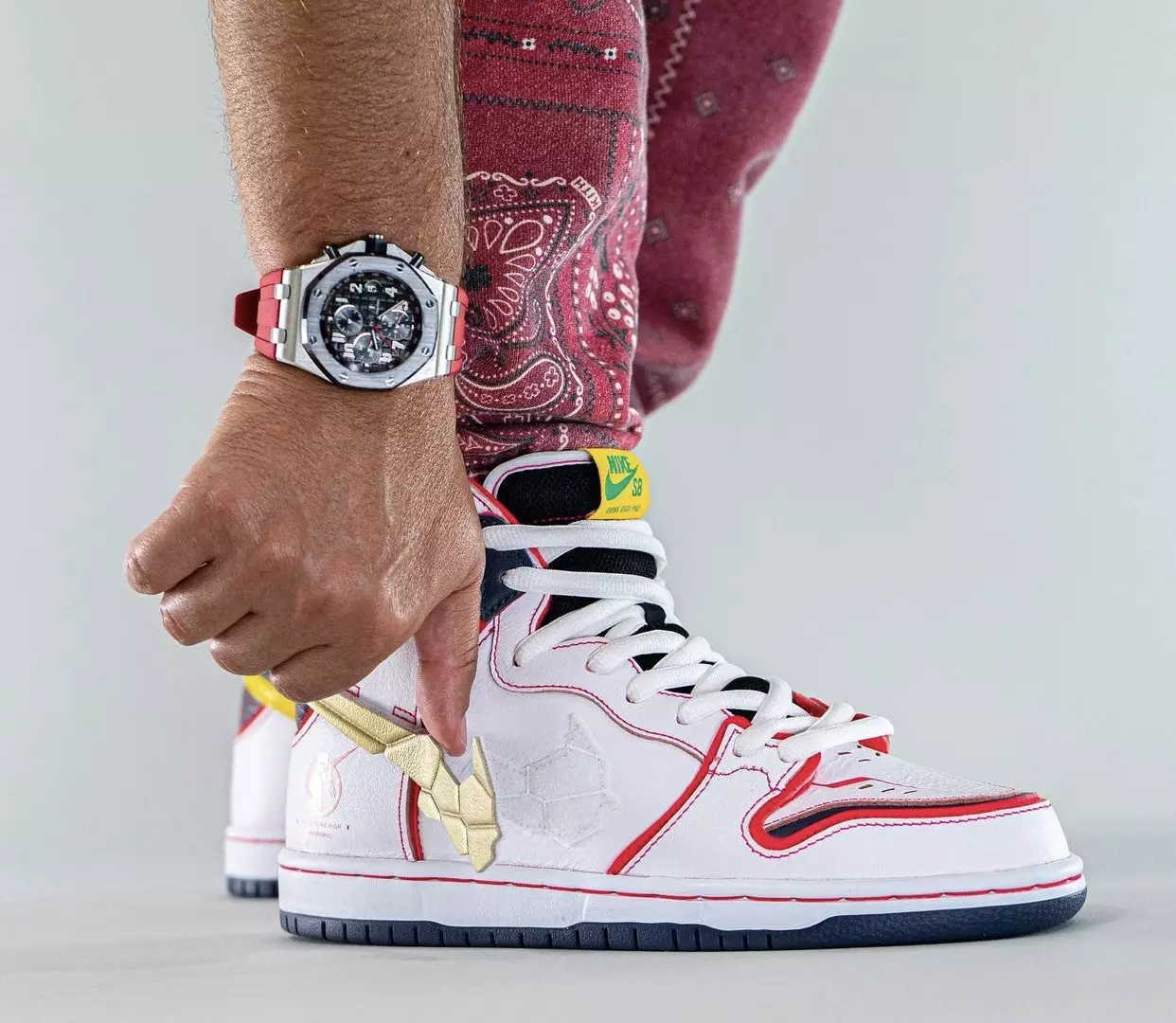 Tanggal Rilis Gundam Nike SB Dunk High DH7717-100