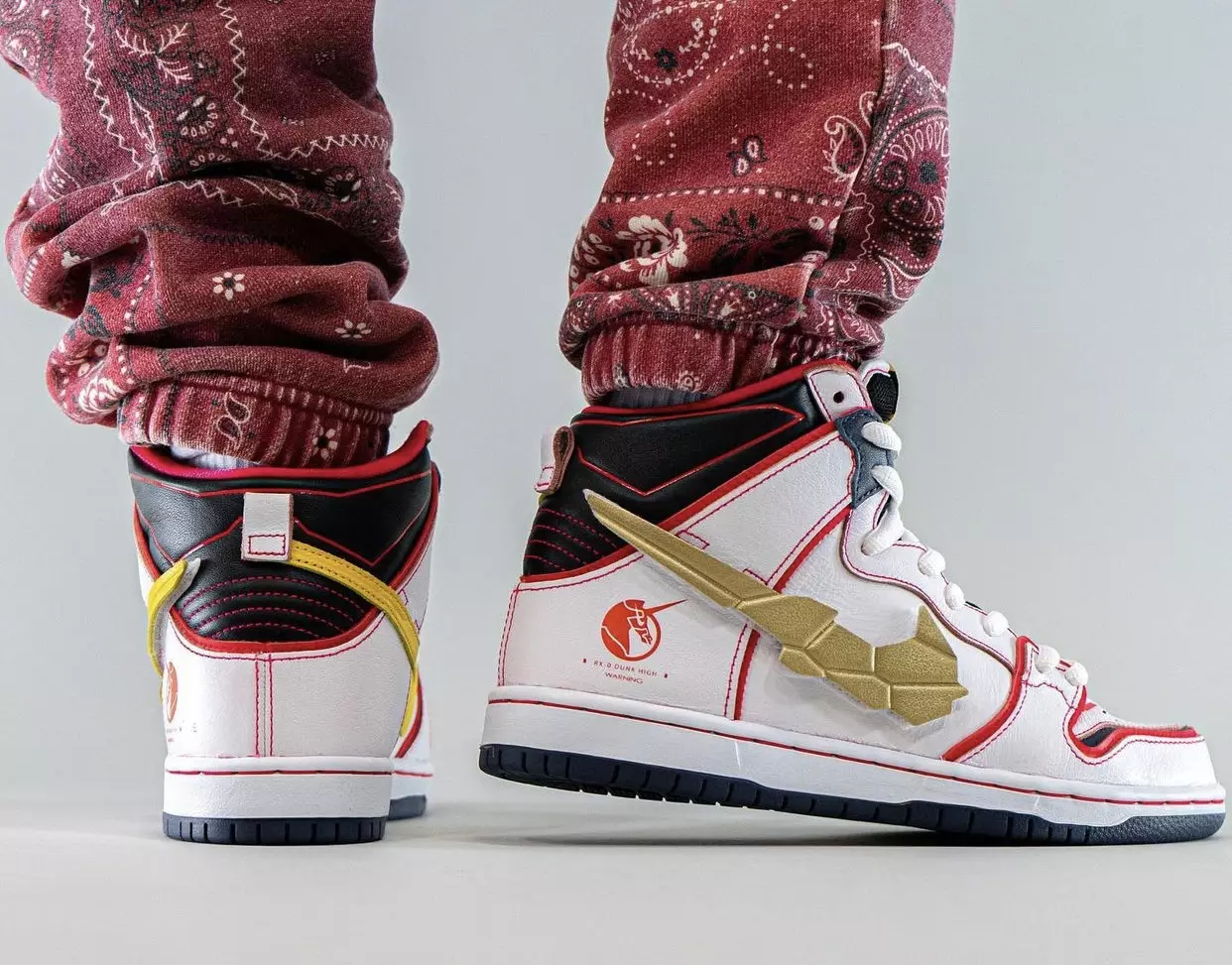 Gundam Nike SB Dunk High DH7717-100 Julkaisupäivä