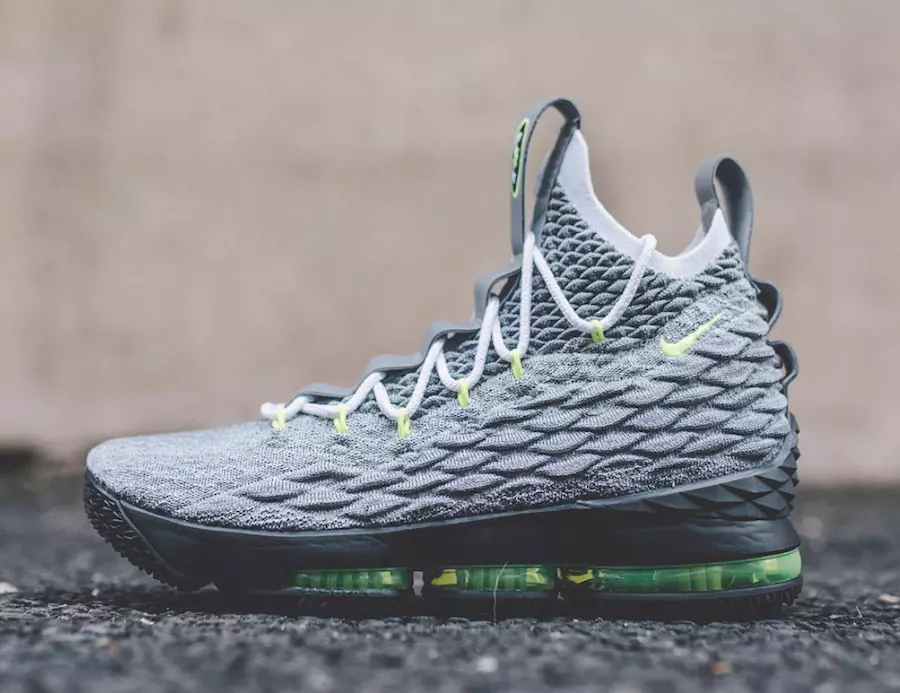 Nike LeBron 15 Neón Air Max 95