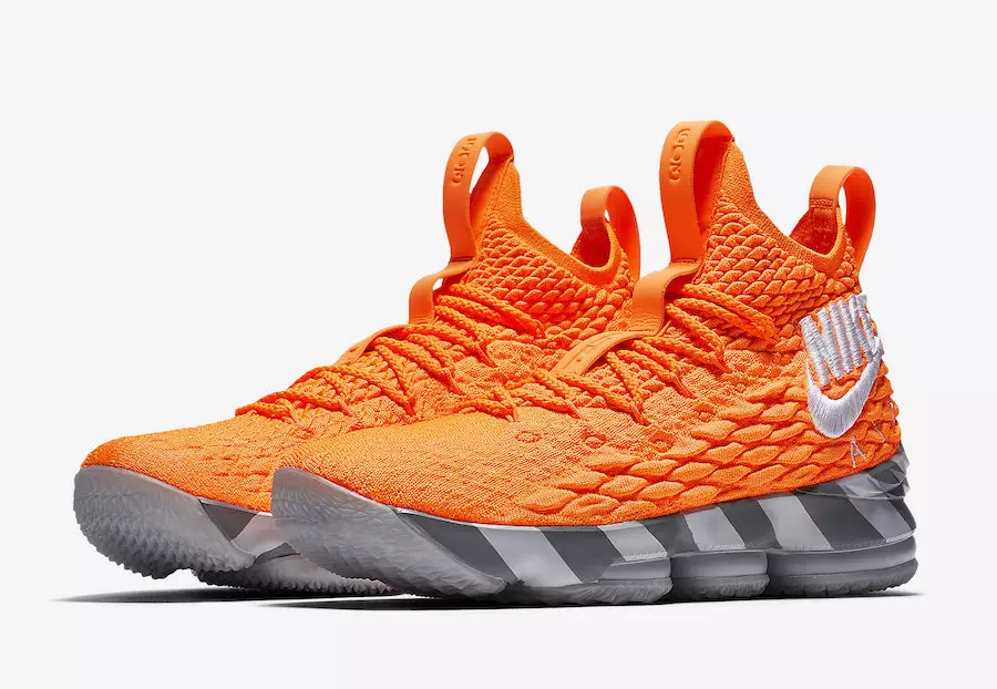 Nike LeBron 15 orange Box AR5125-800