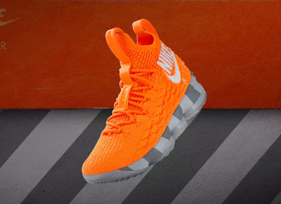 Nike LeBron 15 Caja naranja AR5125-800