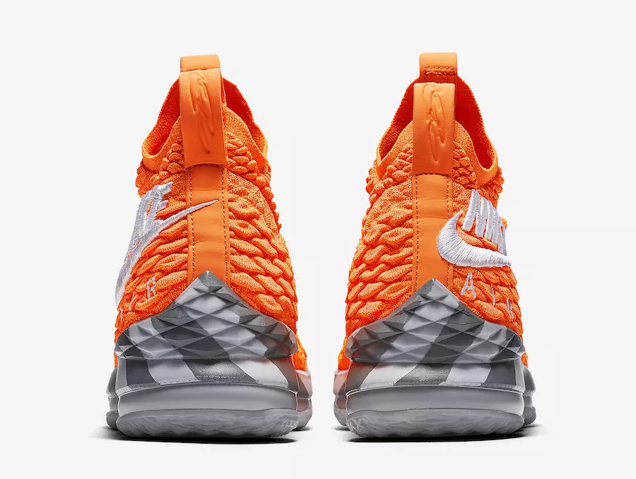 Nike LeBron 15 Kotak Jingga AR5125-800