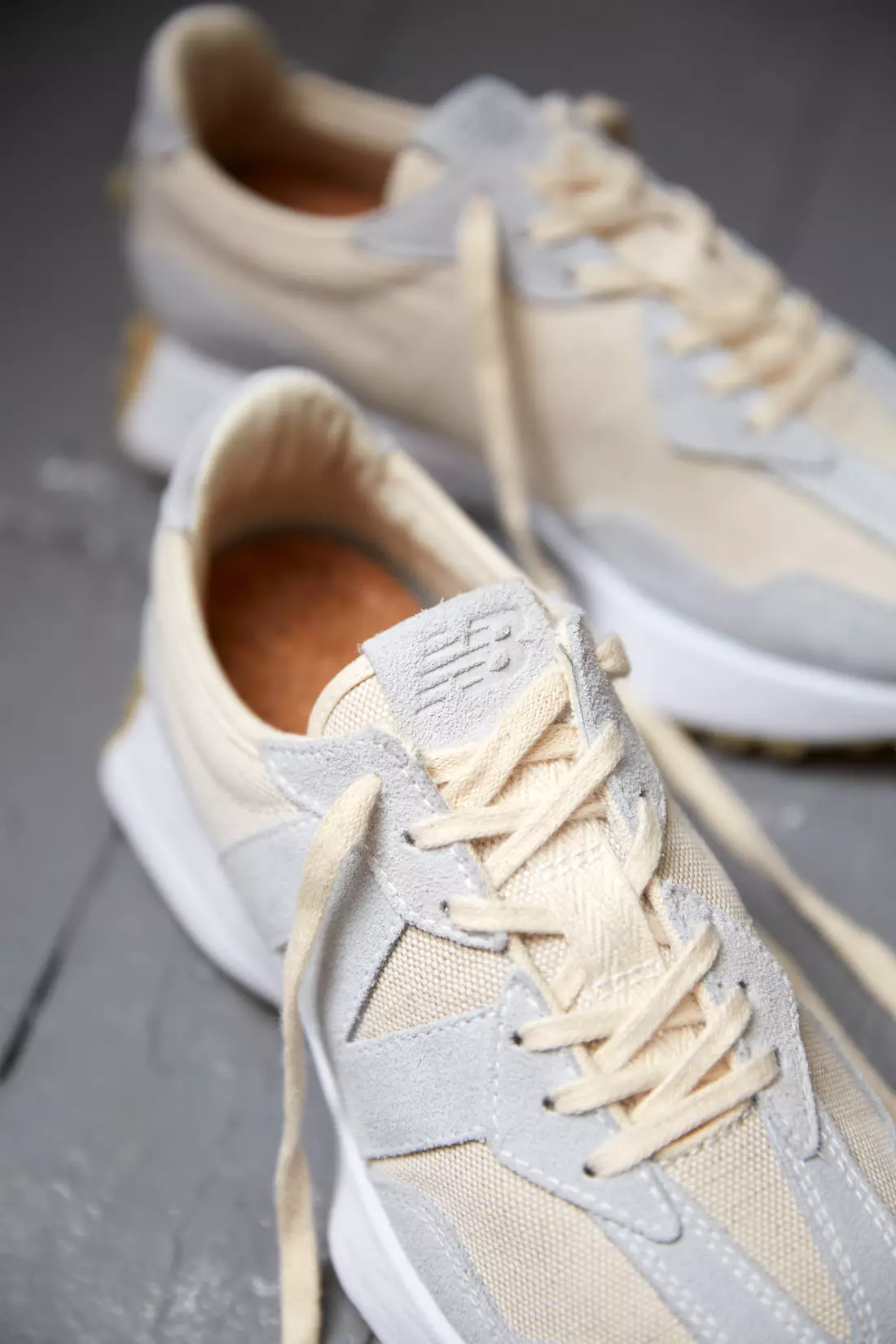 New Balance 327 Undyed Releasedatum