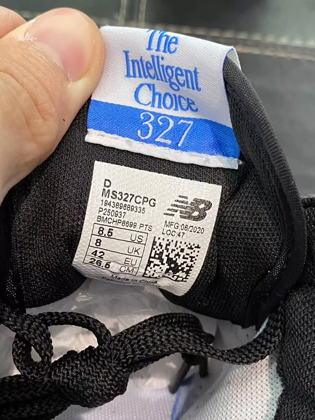 New Balance 327 Siyah Beyaz Çıkış Tarihi