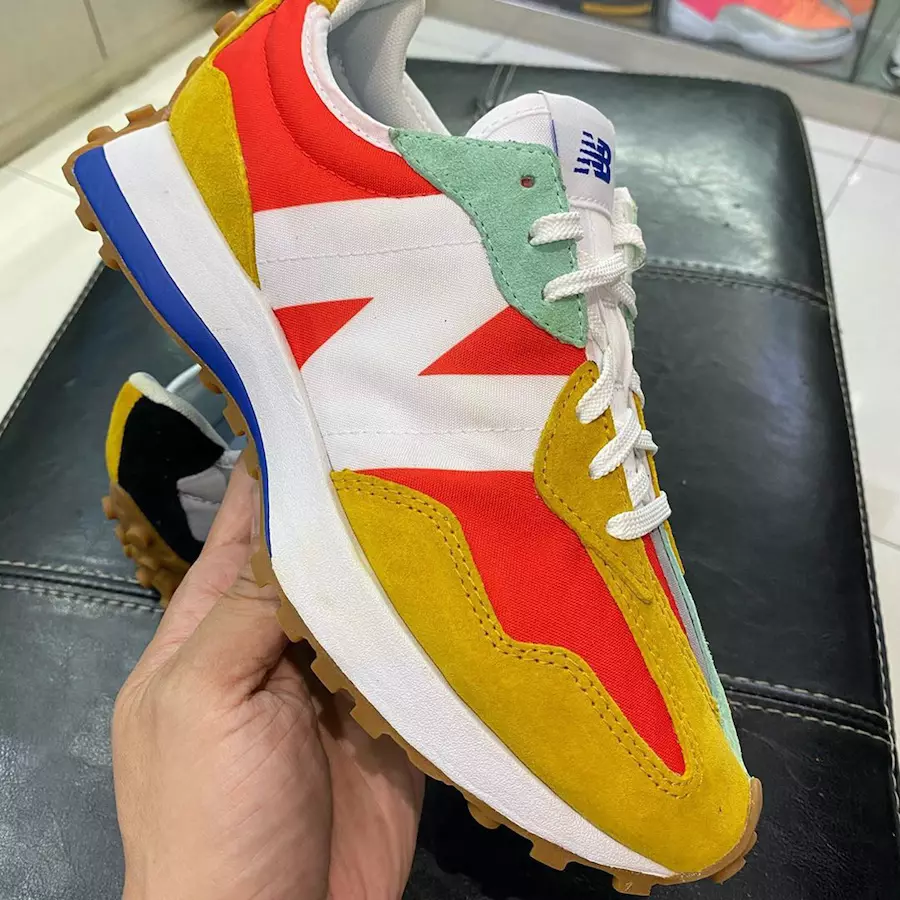 New Balance 327 Split Qırmızı Narıncı Sarı Yaşıl Buraxılış Tarixi