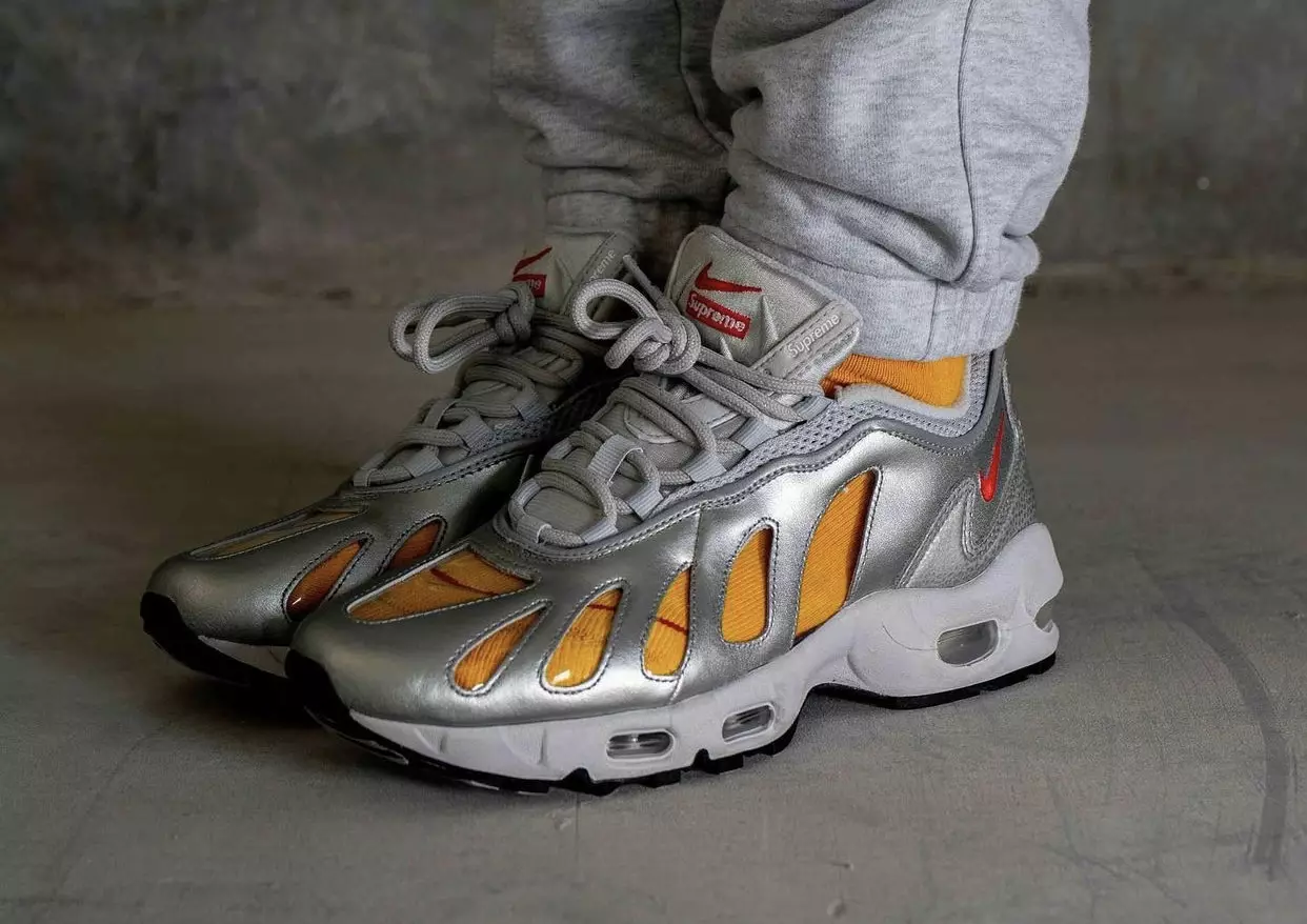 Supreme Nike Air Max 96 Silver Bullet CV7652-001 Data de llançament