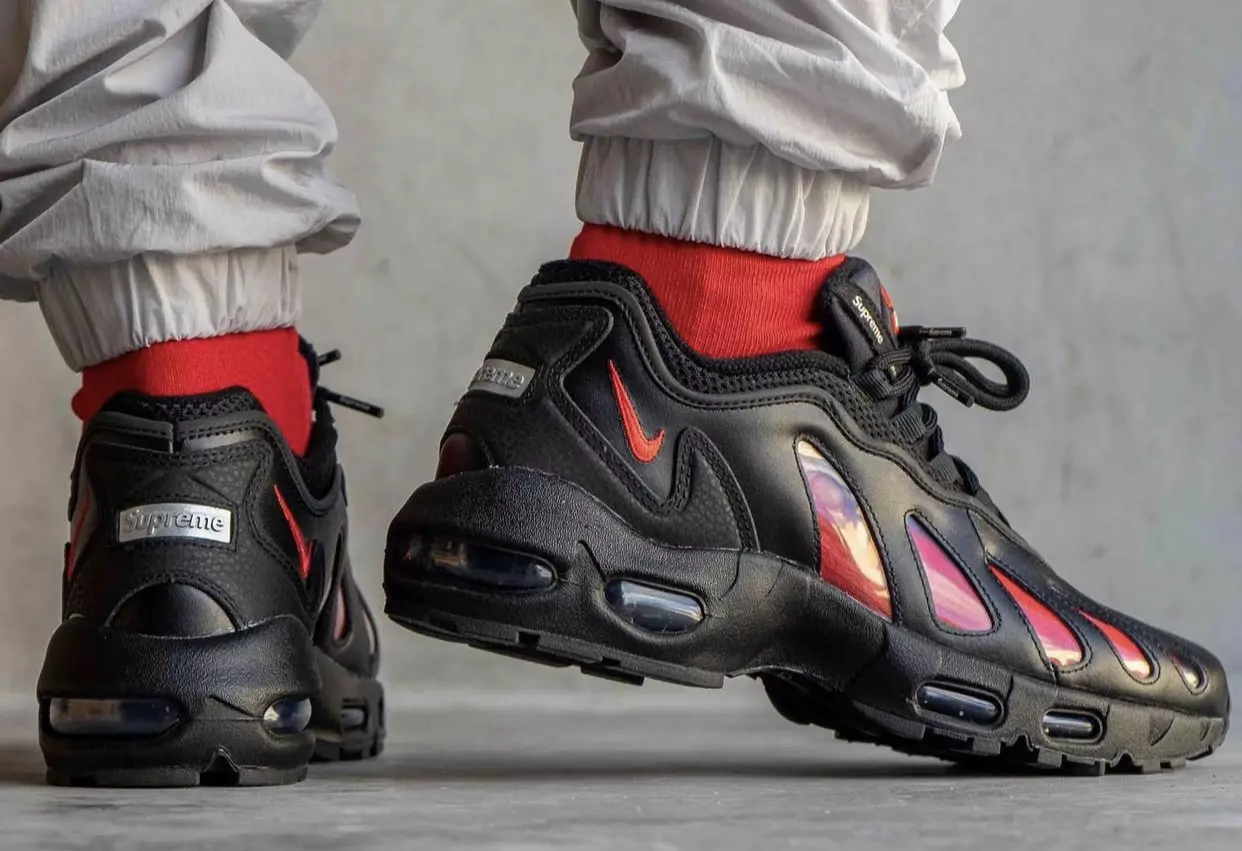 Supreme Nike Air Max 96 Schwarz Rot CV7652-002 On-Feet