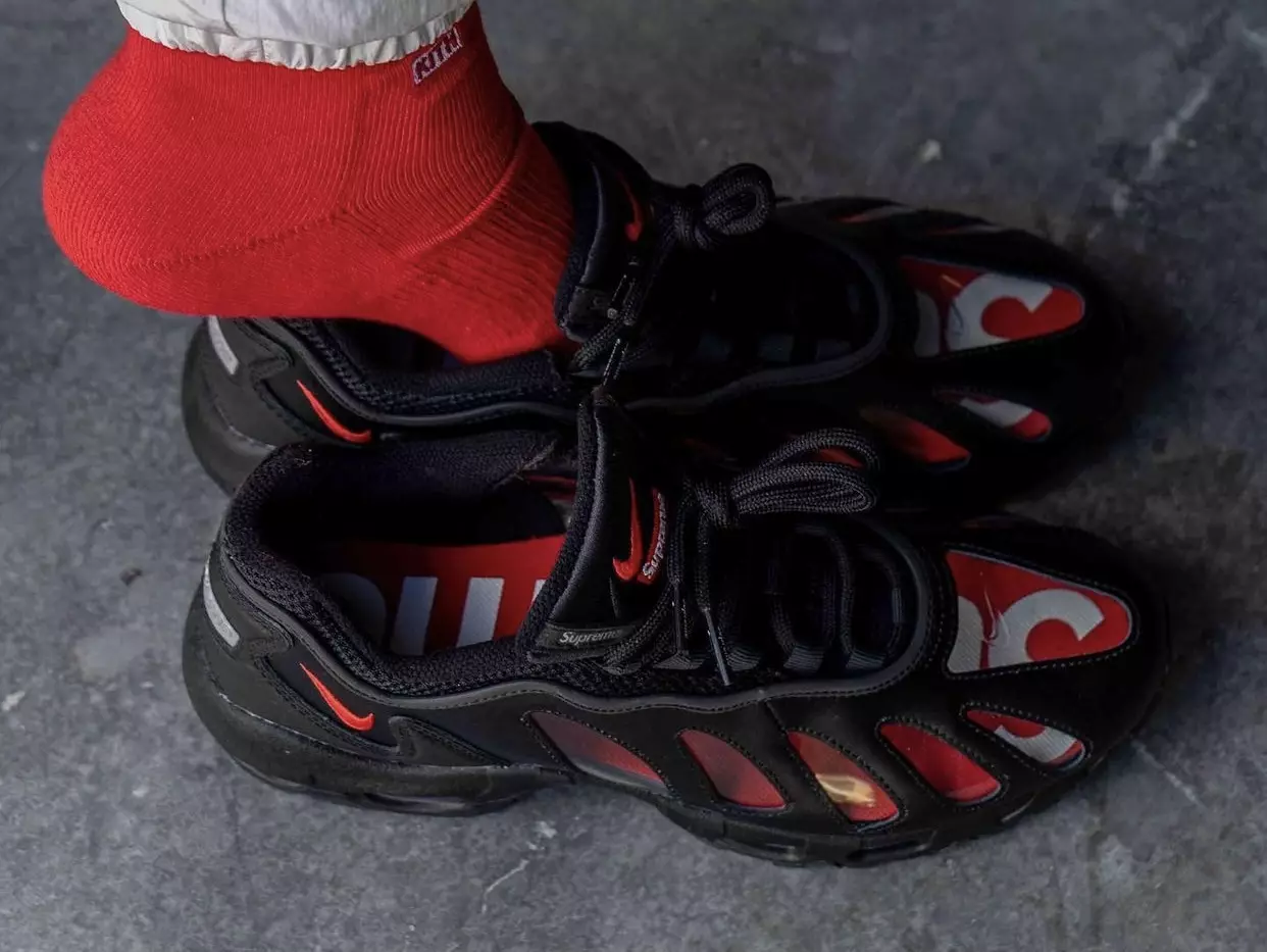 Supreme Nike Air Max 96 Schwarz Rot CV7652-002 On-Feet