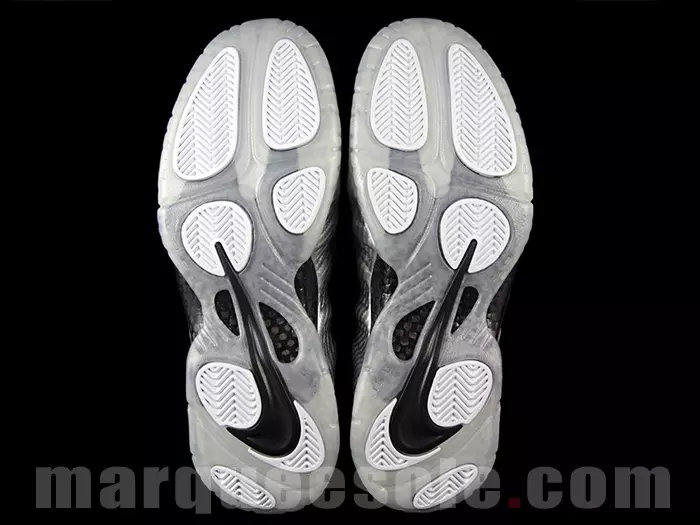 Дата выхода Nike Air Foamposite Pro Metallic Silver Surfer. Эти кроссовки Nike Air Foamposite Pro из пеноматериала из углеродного волокна серебристого цвета металлик 2017 года.