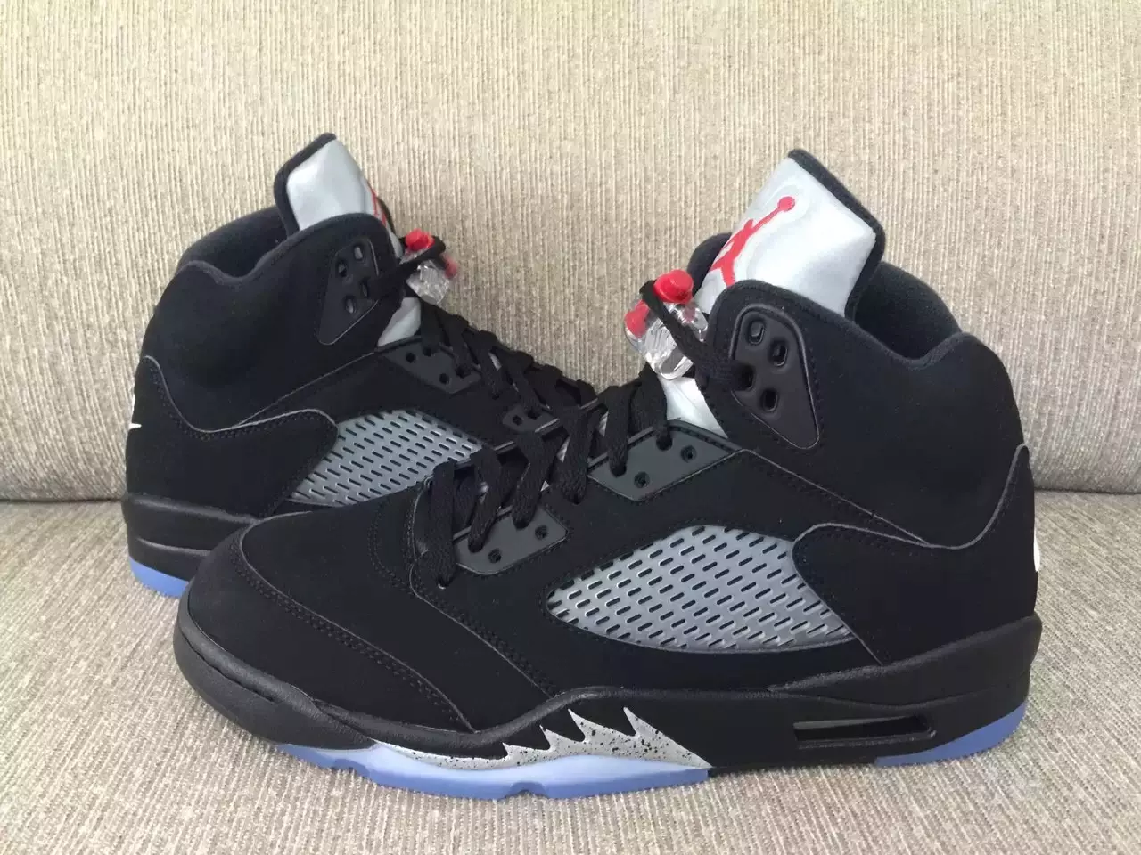 2016 Air Jordan 5 OG černá metalíza