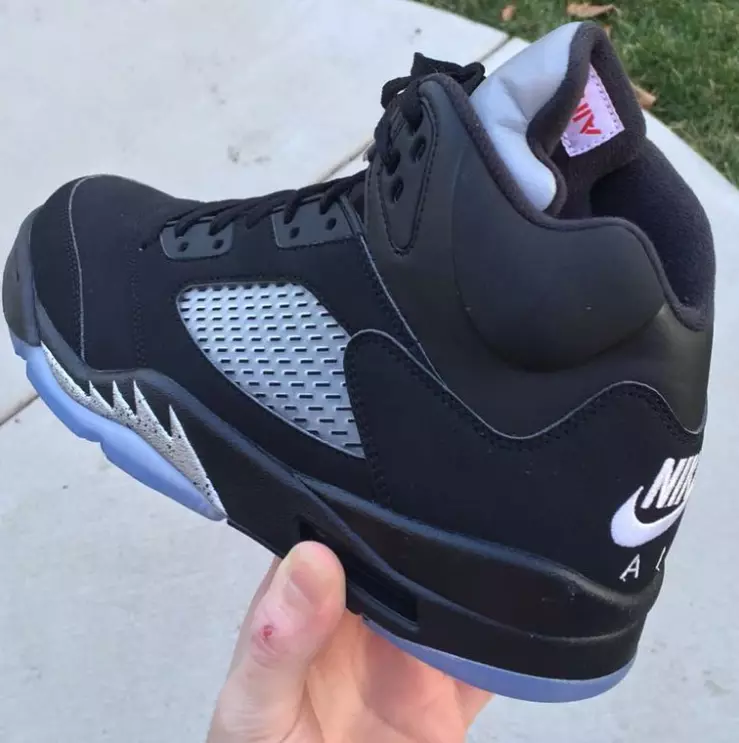 2016 Air Jordan Retro 5 Negro Metálico Nike Air