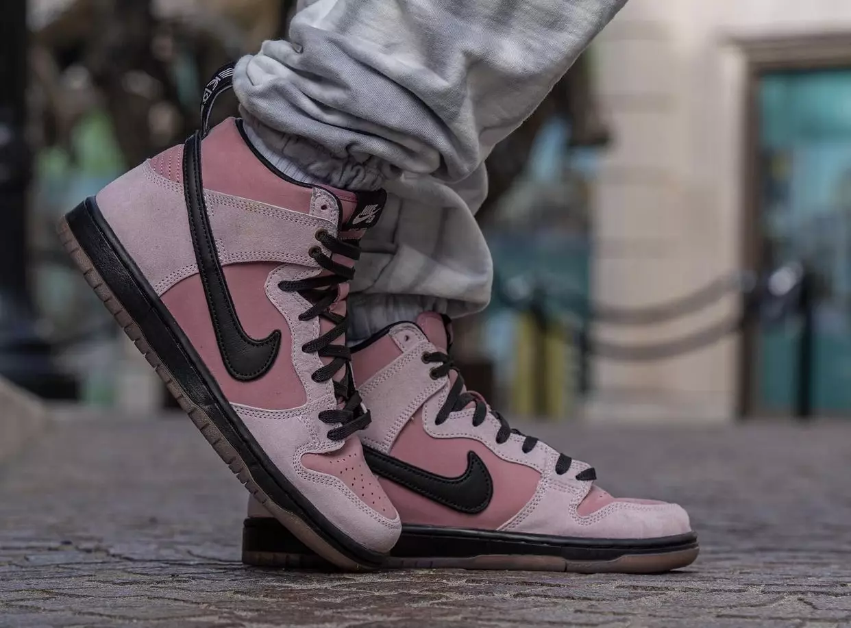 KCDC Nike SB Dunk High DH7742-600 Датум на издавање On-Feet