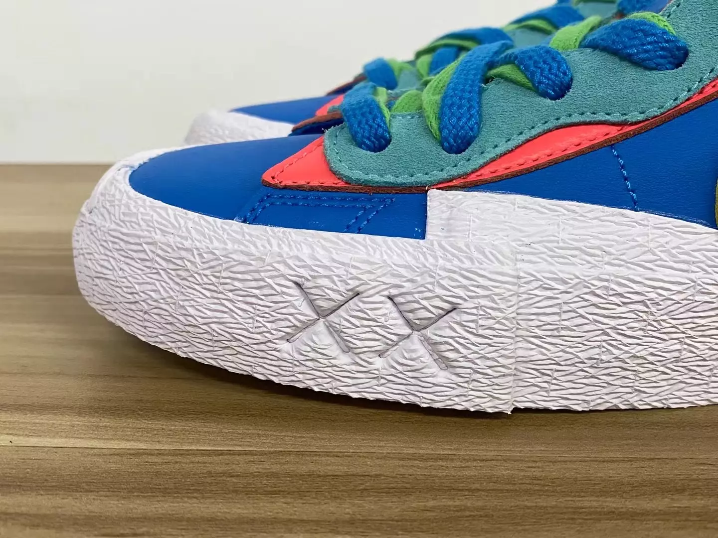 Kaws Sacai Nike Blazer Low Blue DM7901-400 Санаи барориши