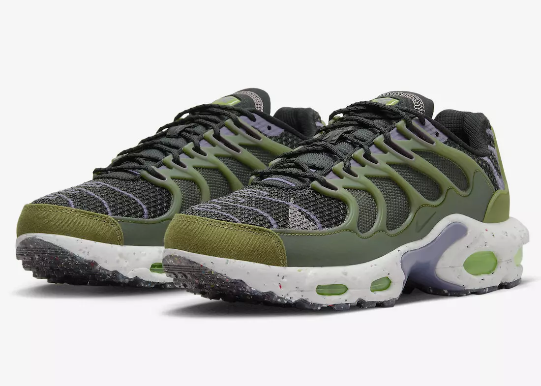 Nike Air Max Terrascape Plus sirtlari yashil va binafsha rangda