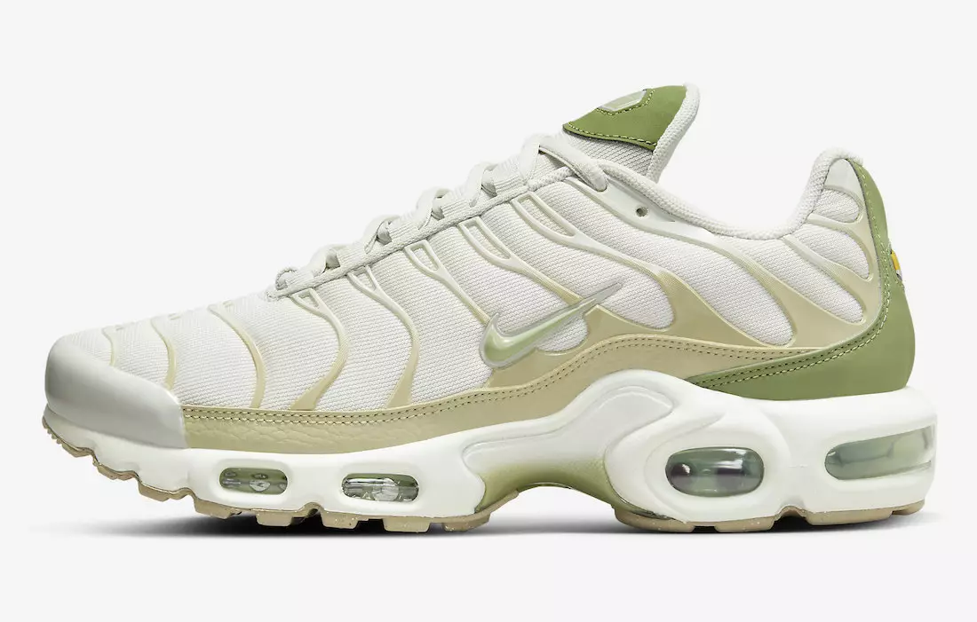 Nike Air Max Plus White Olive DX8954-001 Data e publikimit