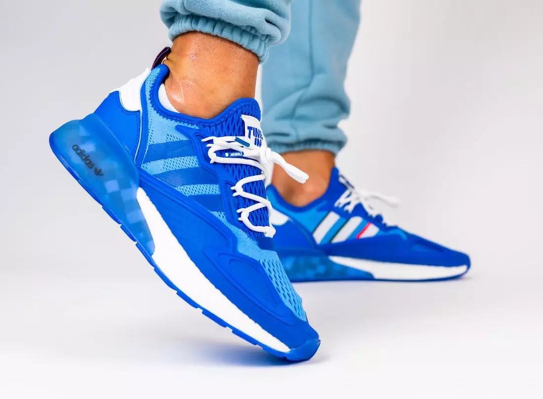 Zdjęcia na nogach Ninja x adidas ZX 2K Boost