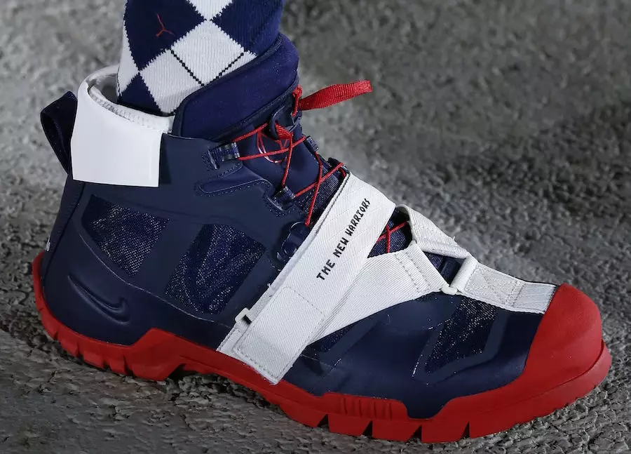 Sự hợp tác ngầm của Nike Tuần lễ thời trang Paris 2019