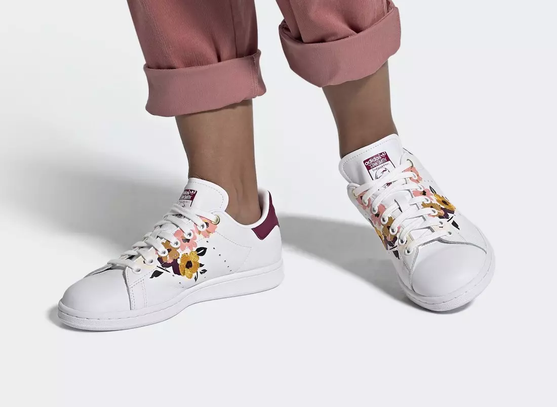 Ngày phát hành adidas Stan Smith Floral FW2524