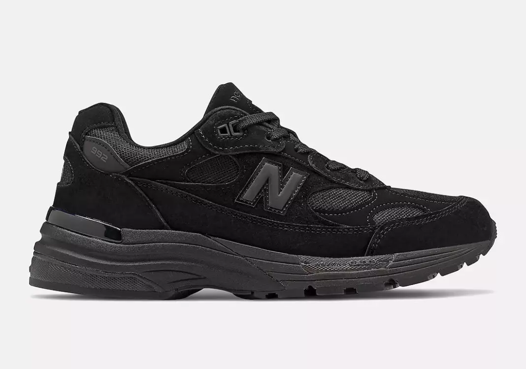 New Balance 992 Triple Black M992EA Izlaišanas datums