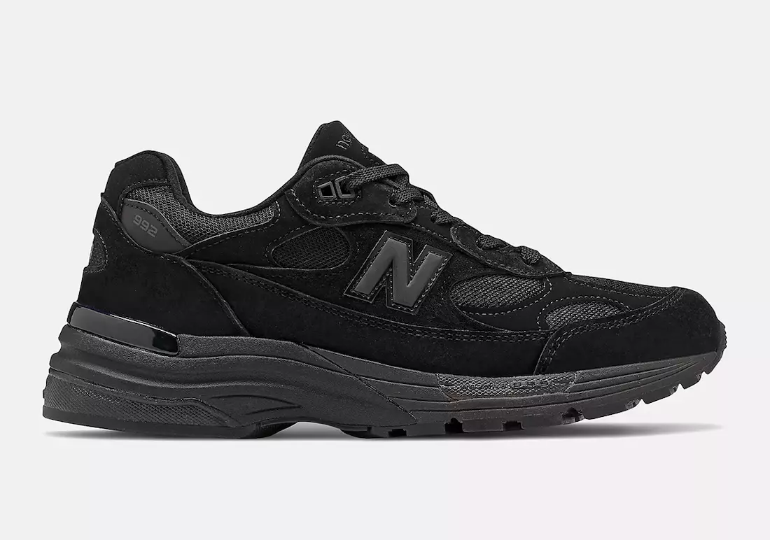 تاریخ انتشار New Balance 992 Triple Black M992EA