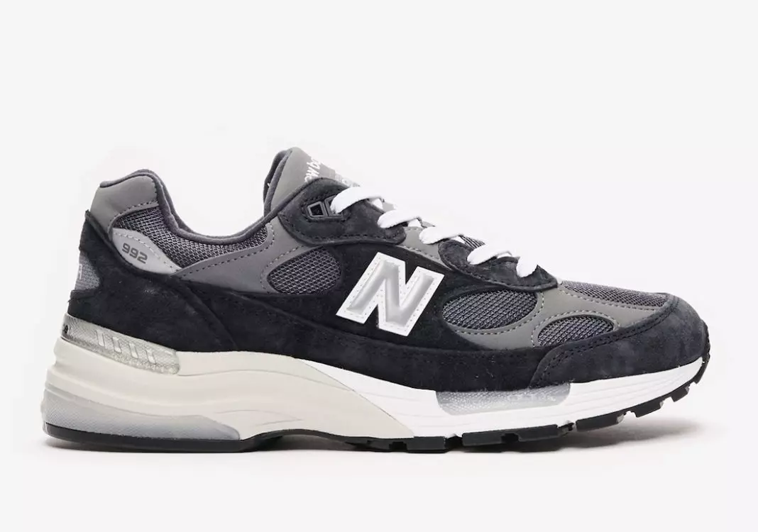 Datum vydání New Balance 992 Navy Grey M992GG