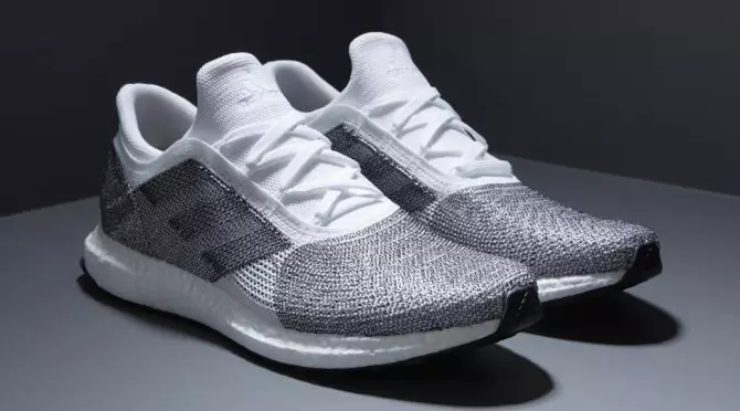 adidas Futurecraft sérsniðin trefjar