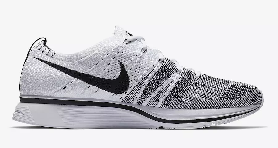 NikeLab Flyknit ट्रेनर कुकीज़ और क्रीम AH8396-100