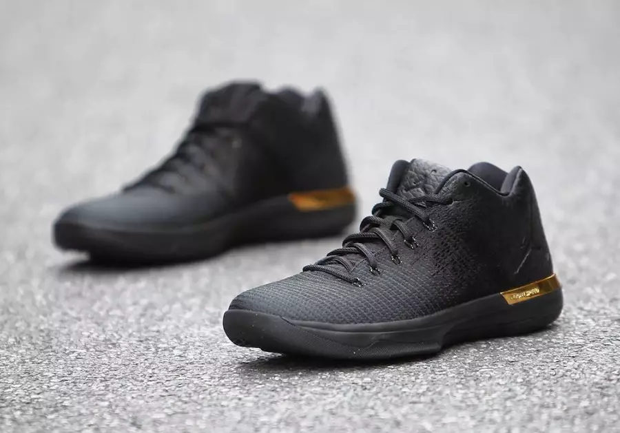 Air Jordan 31 Bajo Negro Oro